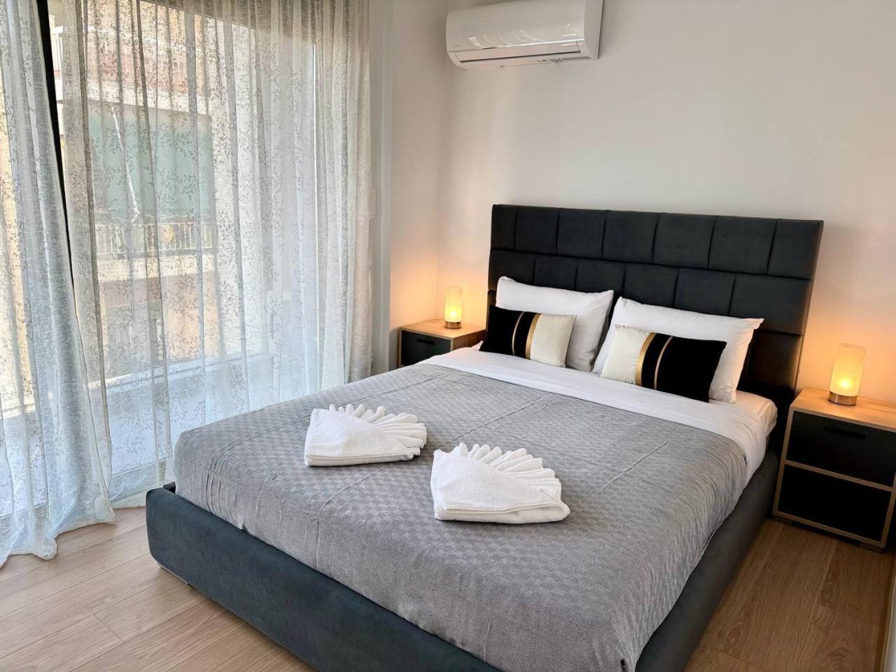 Lux Residence Ampelokipi เอเธนส์ ภายนอก รูปภาพ